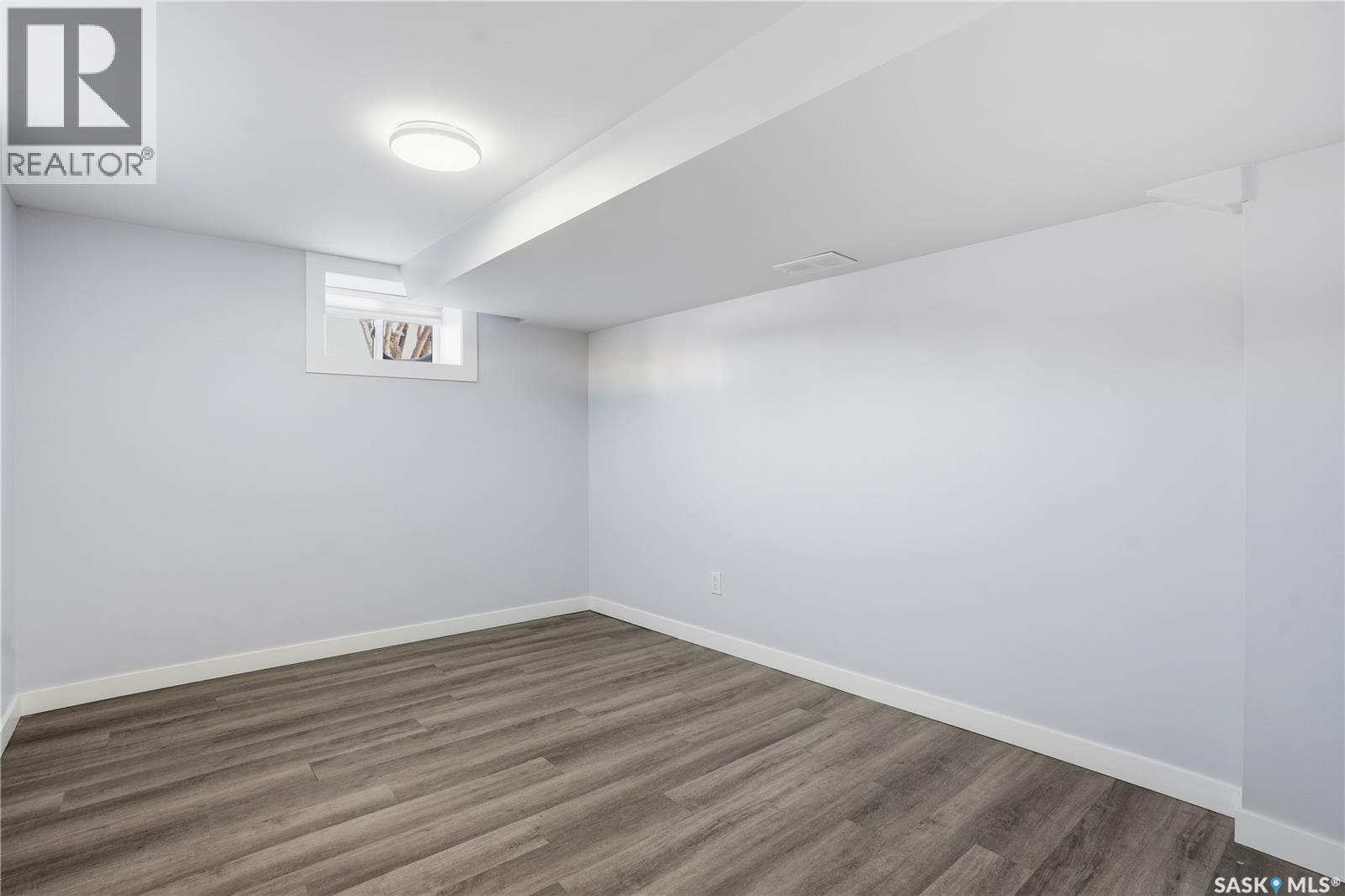 1300 Athol Street, Regina, SK - Indoor Photo Showing Other Room