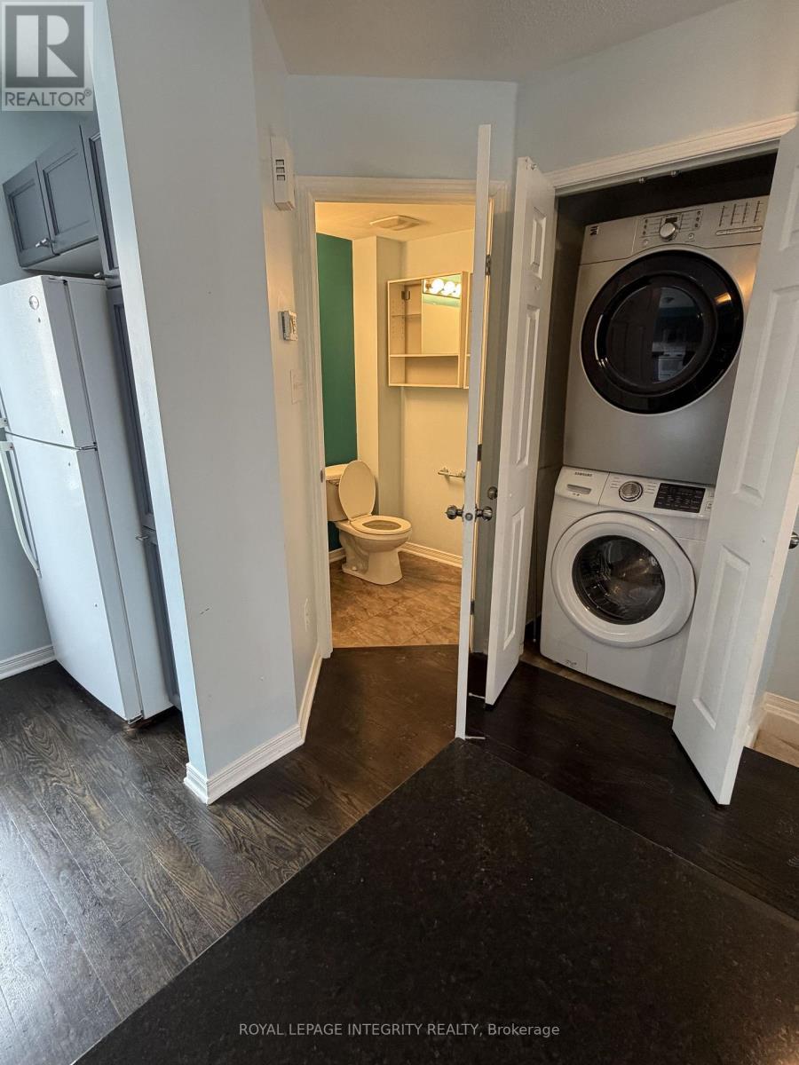 225 Kennevale Drive, Ottawa, ON - Indoor Photo Showing Laundry Room