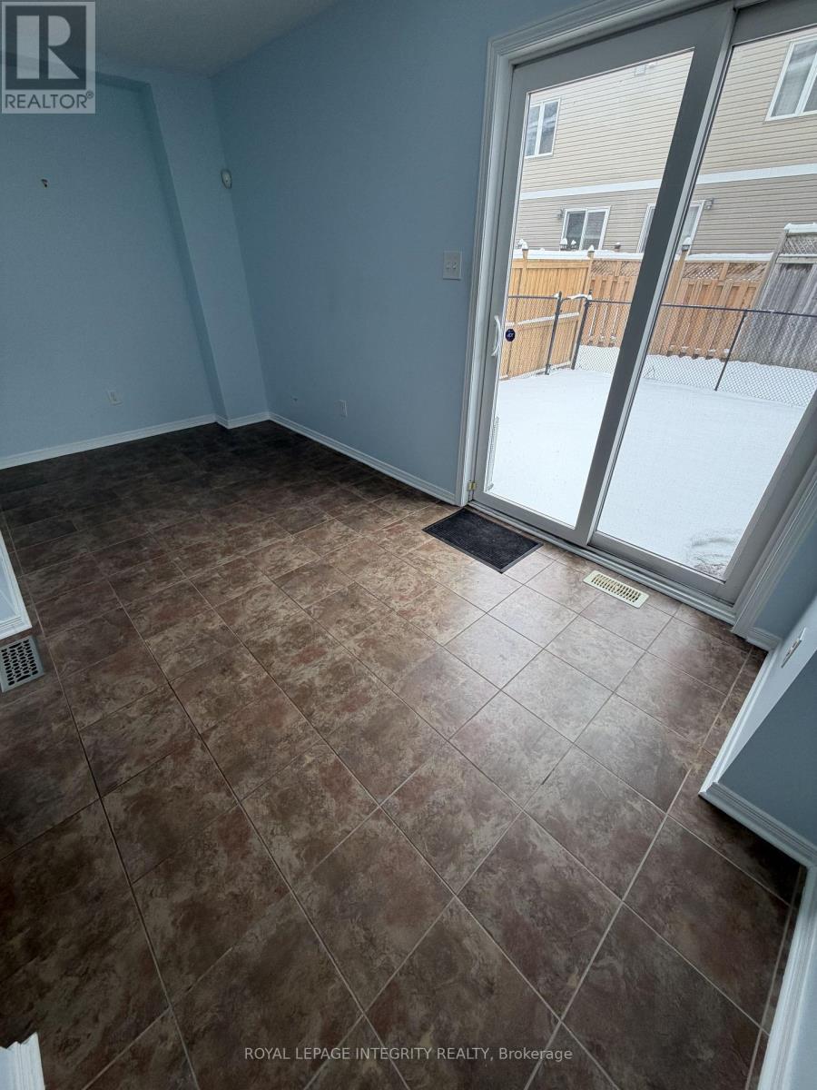 225 Kennevale Drive, Ottawa, ON - Indoor Photo Showing Other Room