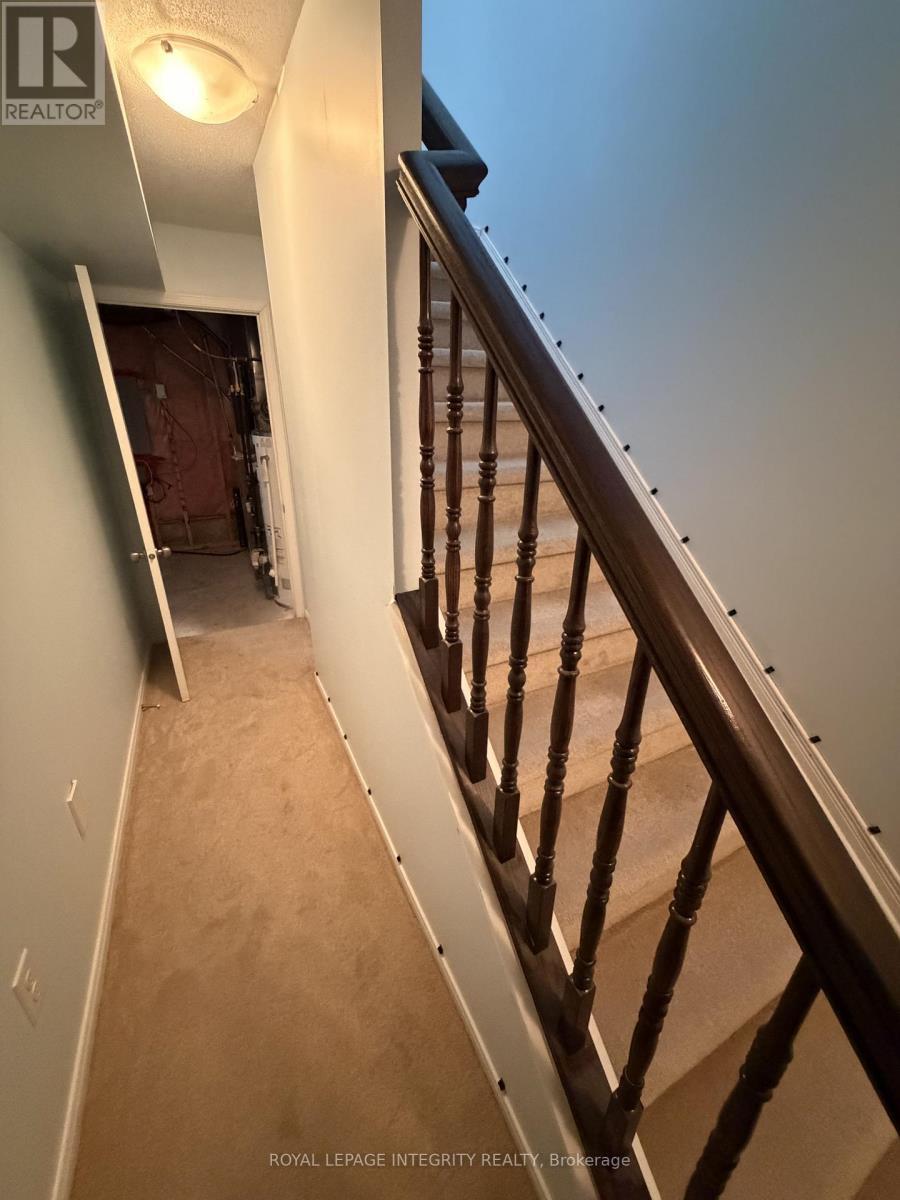 225 Kennevale Drive, Ottawa, ON - Indoor Photo Showing Other Room