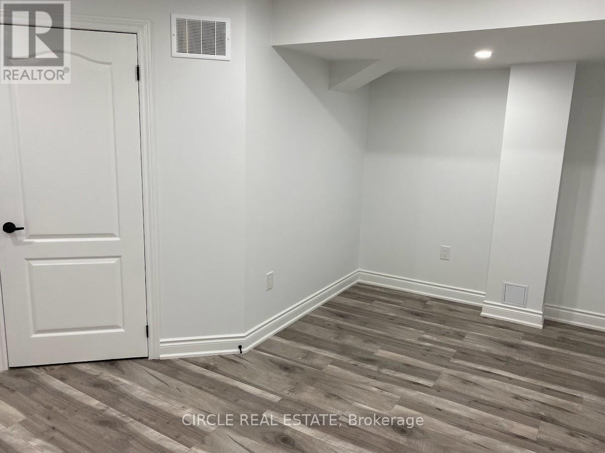 1368 Connaught Terrace, Milton, ON - Indoor Photo Showing Other Room