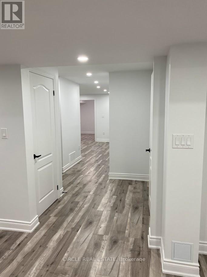 1368 Connaught Terrace, Milton, ON - Indoor