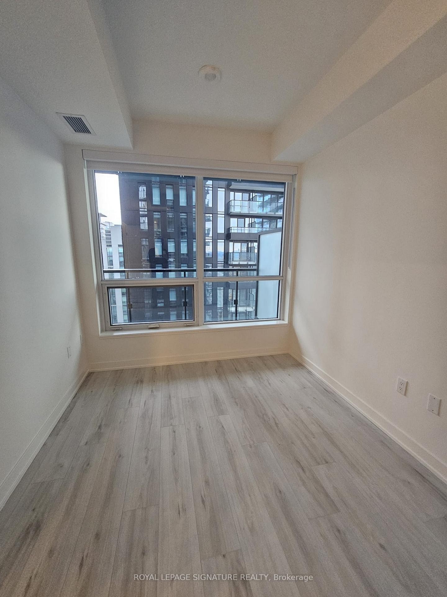 1904S-110 Broadway Avenue, Toronto, ON - Indoor Photo Showing Other Room