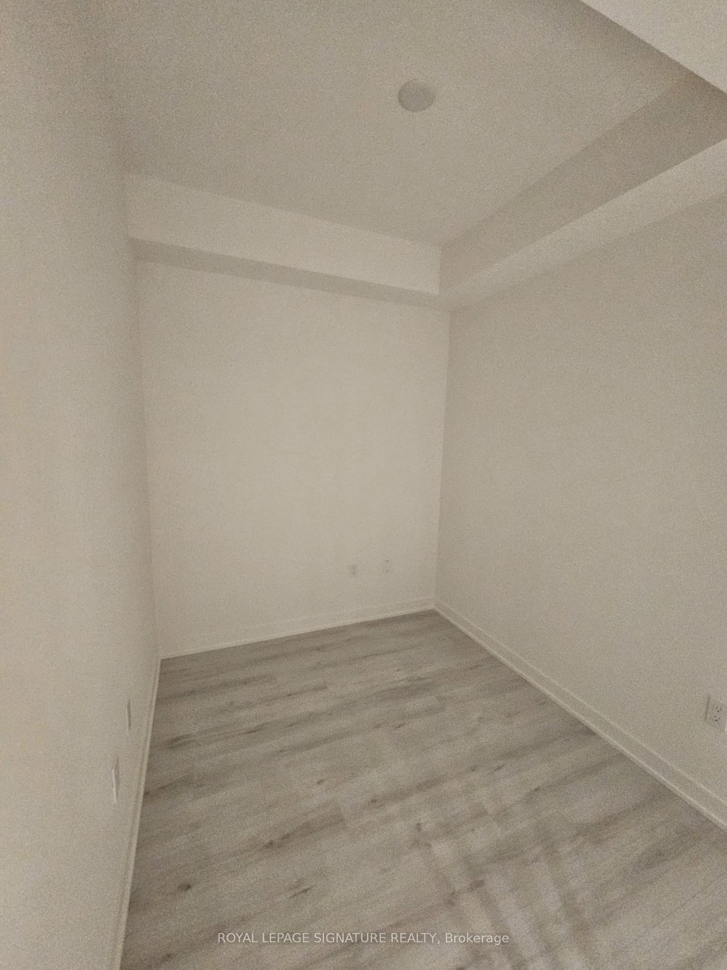 1904S-110 Broadway Avenue, Toronto, ON - Indoor Photo Showing Other Room