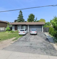 109 Thickson Road S Whitby, ON L1N 2C7