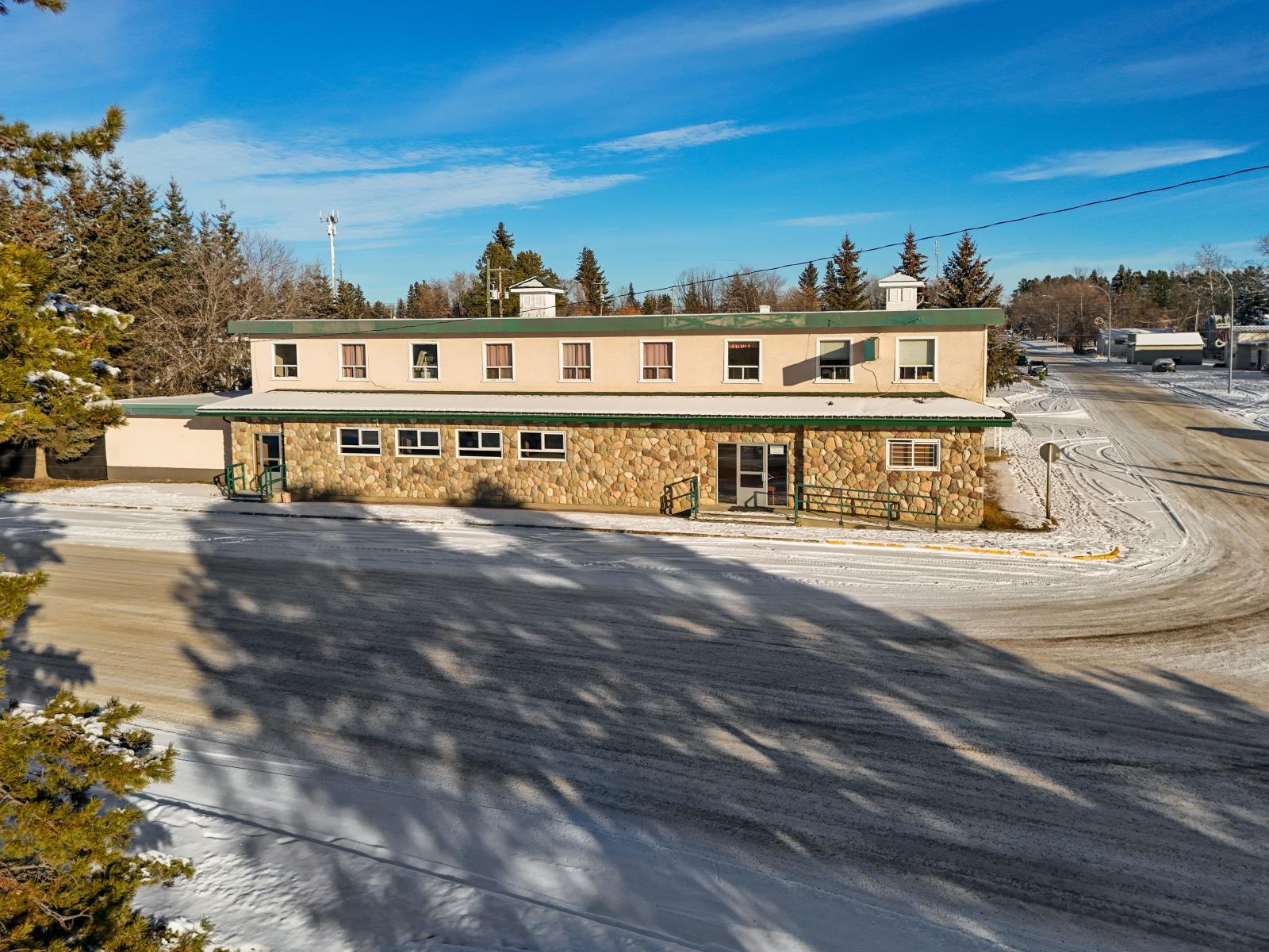 4907 51 St, Breton, AB