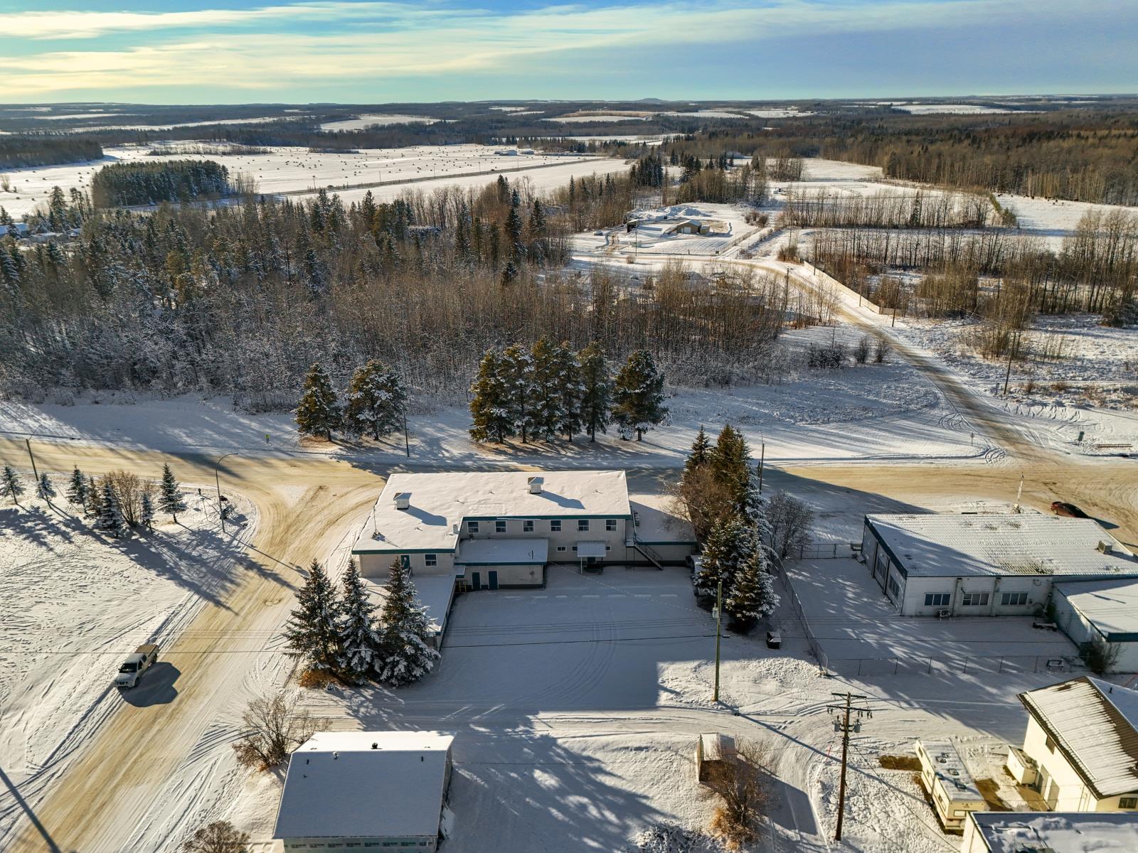 4907 51 St, Breton, AB