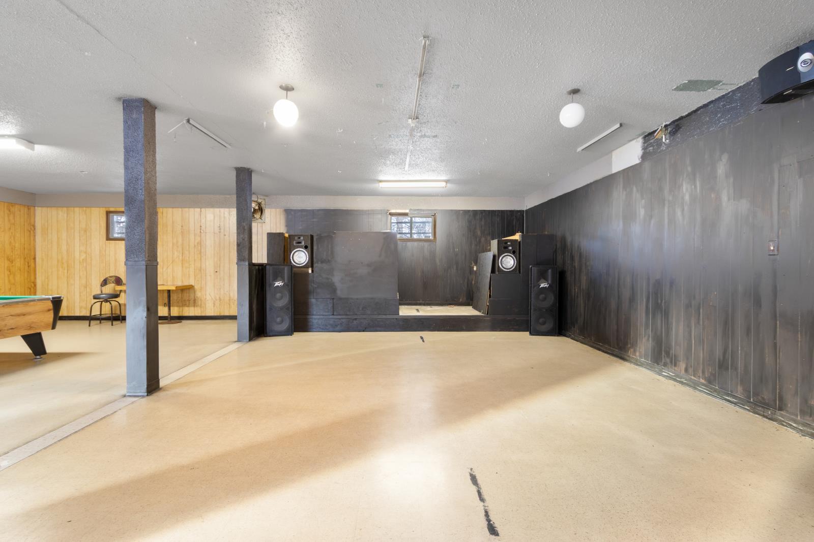 4907 51 St, Breton, AB