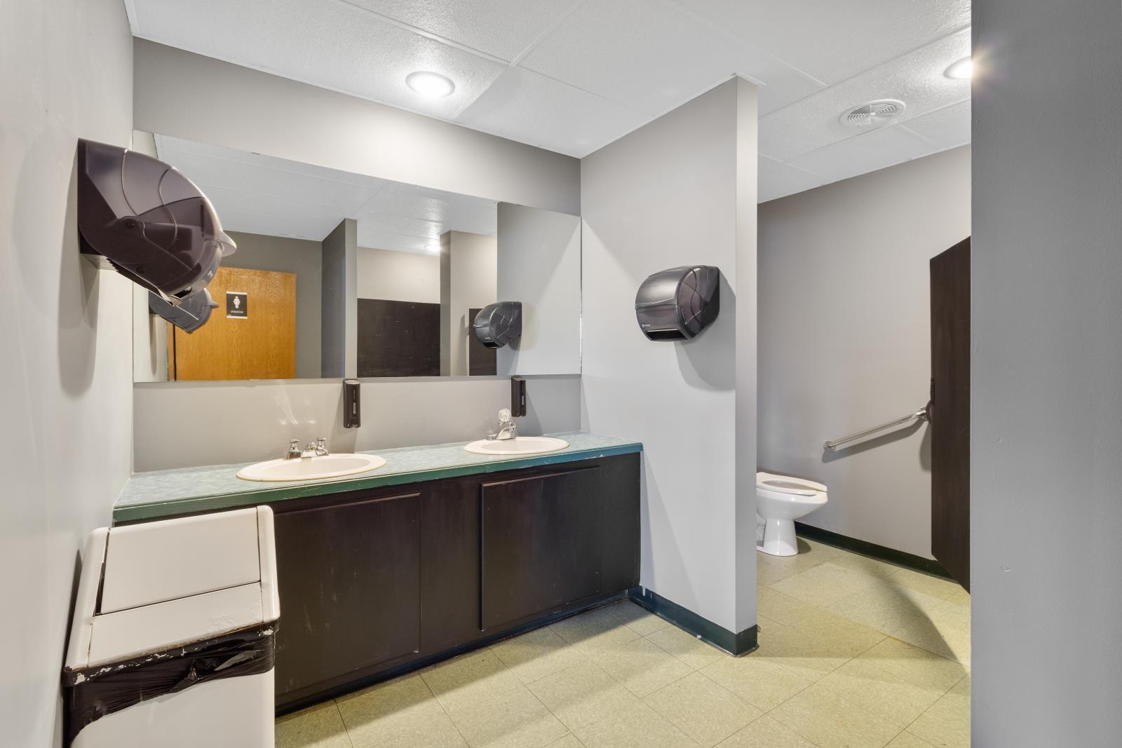 4907 51 St, Breton, AB