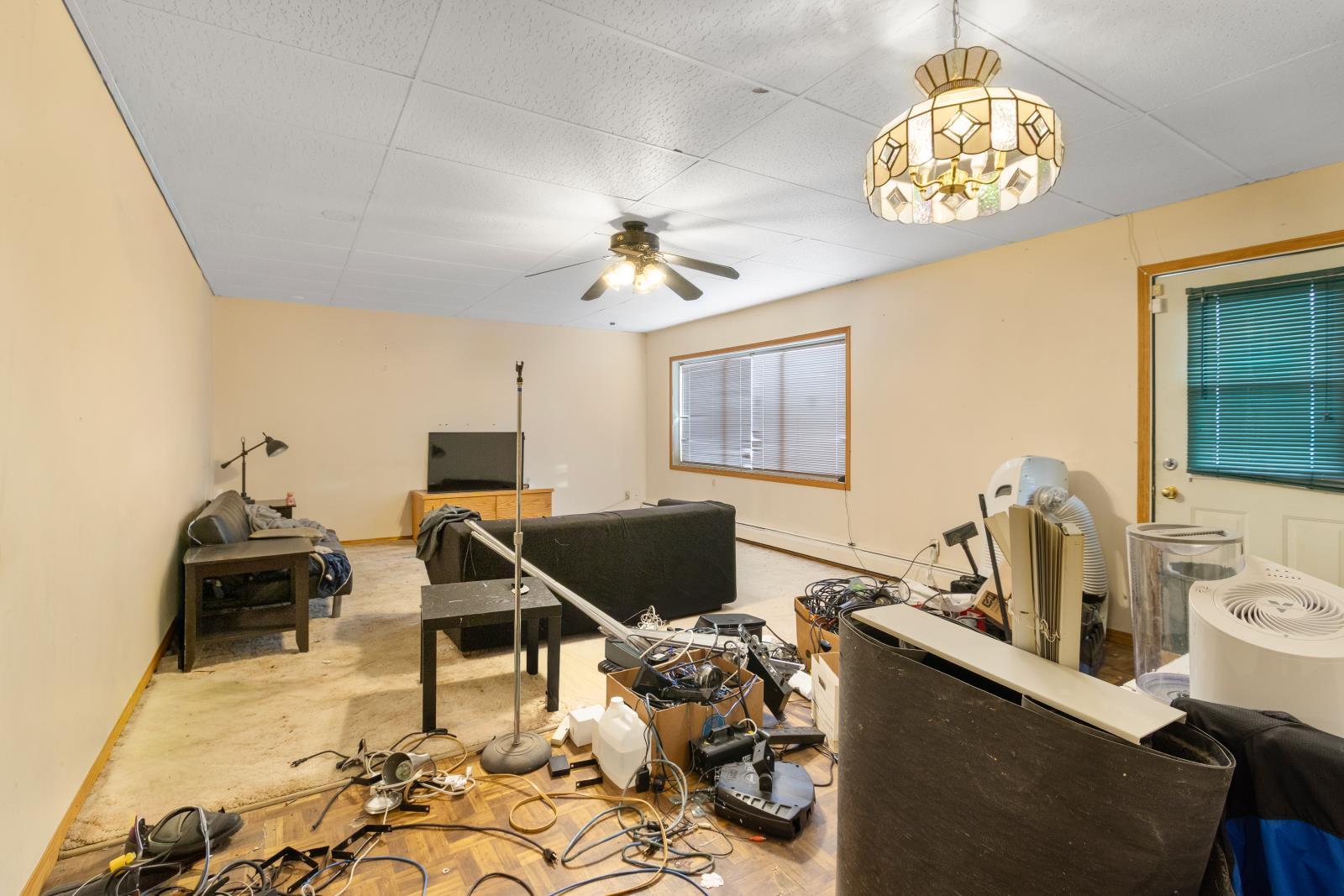 4907 51 St, Breton, AB