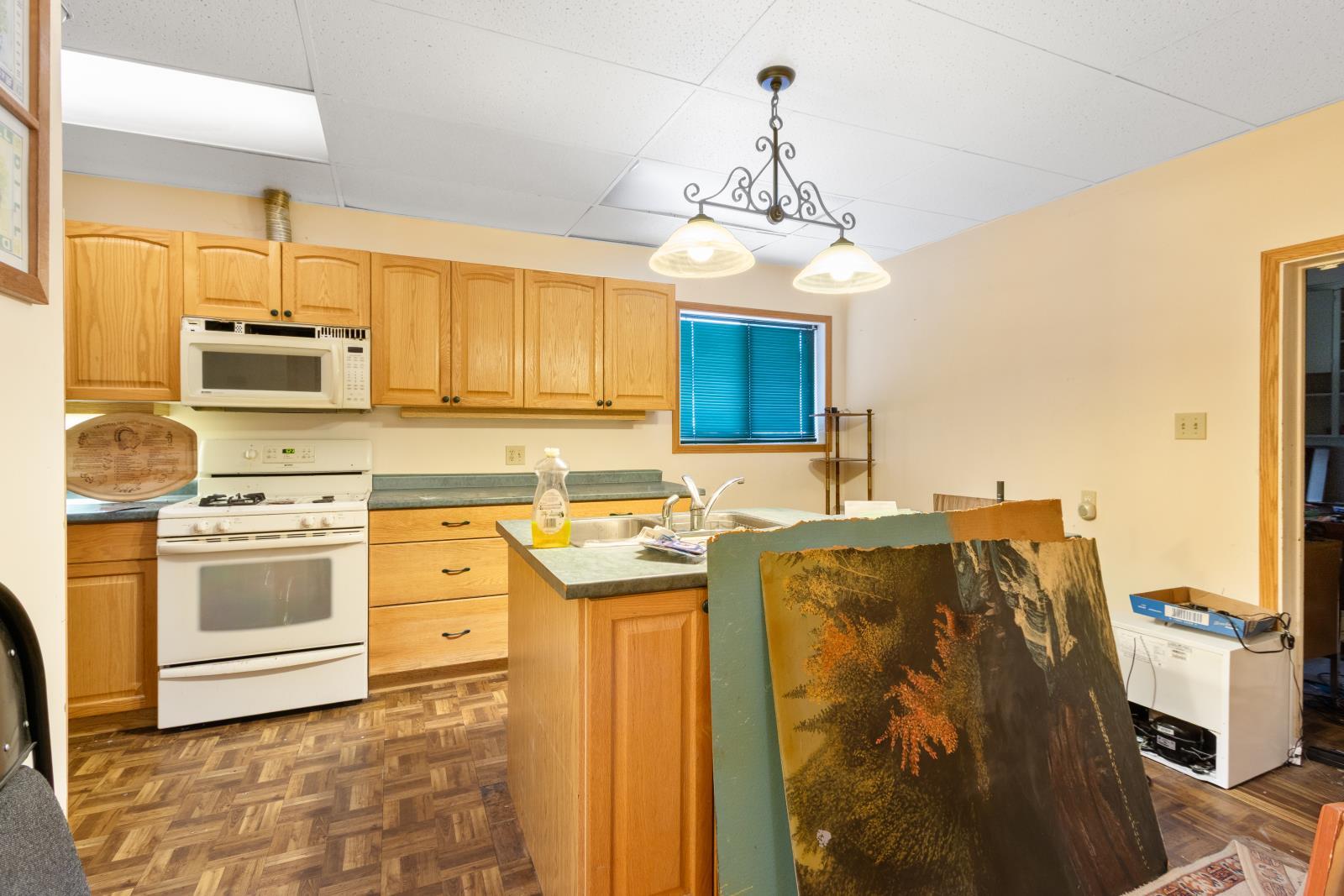 4907 51 St, Breton, AB