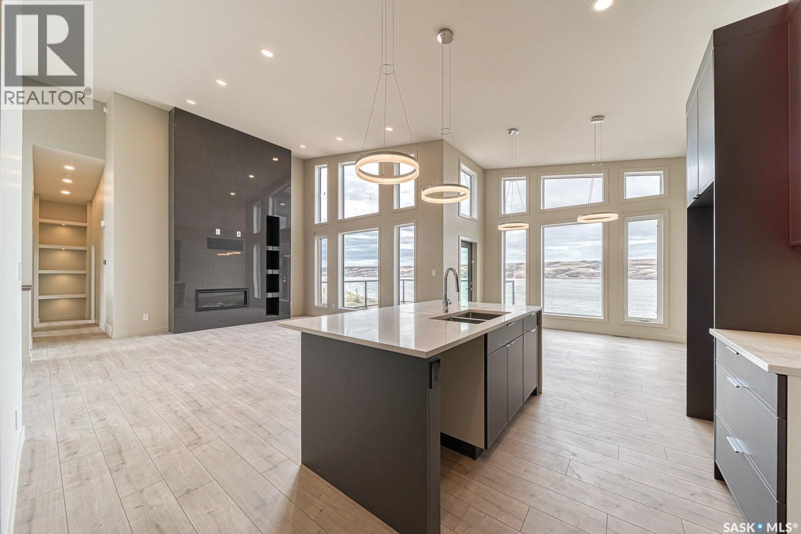 12 Sunset Boulevard, North Grove, SK - Indoor Photo Showing Kitchen With Double Sink With Upgraded Kitchen