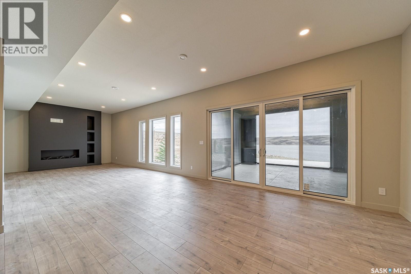 12 Sunset Boulevard, North Grove, SK - Indoor Photo Showing Other Room