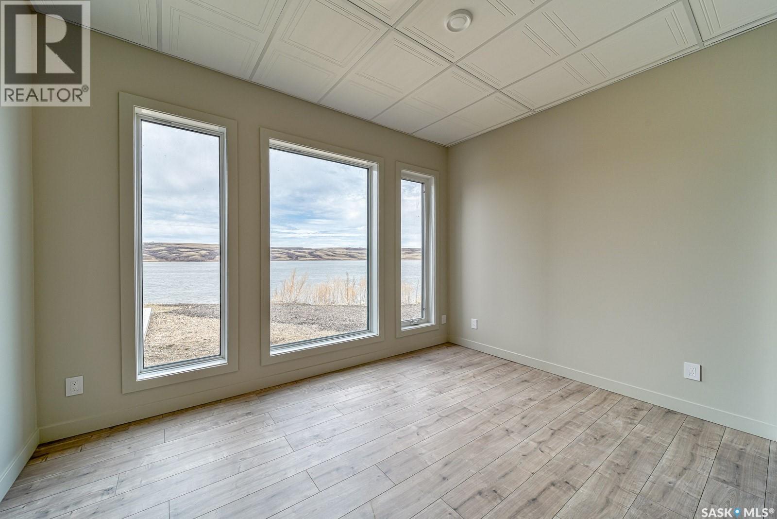 12 Sunset Boulevard, North Grove, SK - Indoor Photo Showing Other Room