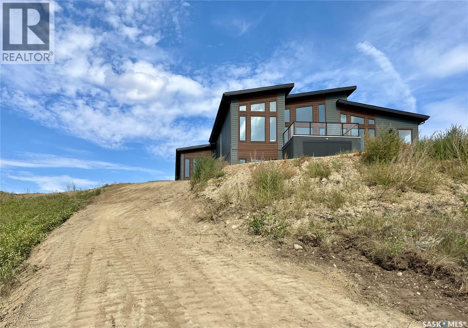 12 Sunset Boulevard, North Grove, SK - Outdoor