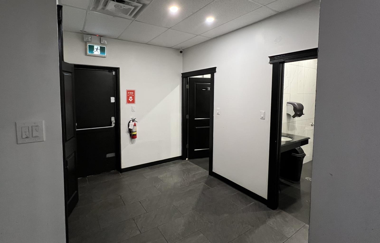 326 Saddleback Rd Nw, Edmonton, AB