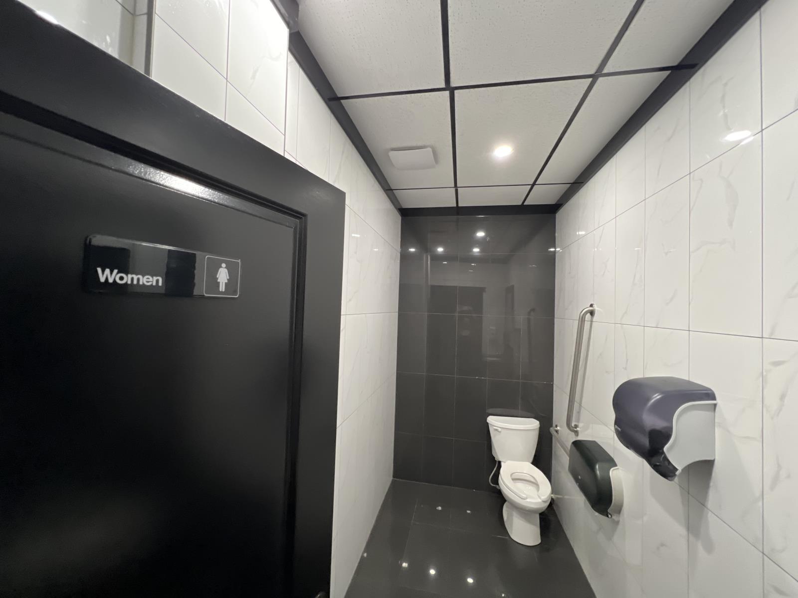 326 Saddleback Rd Nw, Edmonton, AB