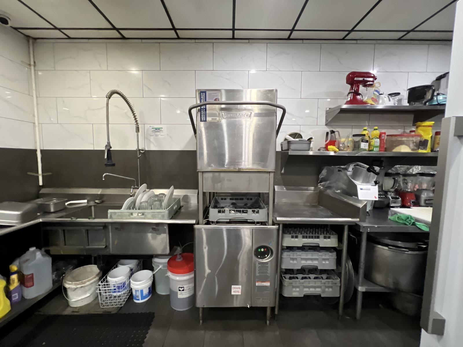 326 Saddleback Rd Nw, Edmonton, AB