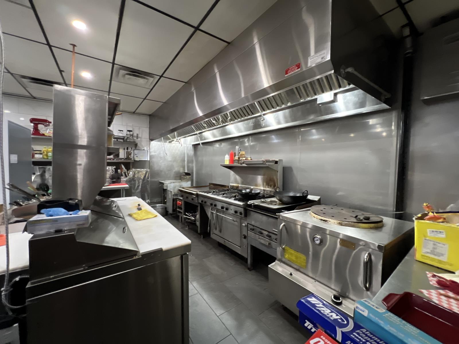 326 Saddleback Rd Nw, Edmonton, AB