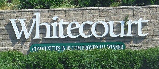 3699 30 St, Whitecourt, AB