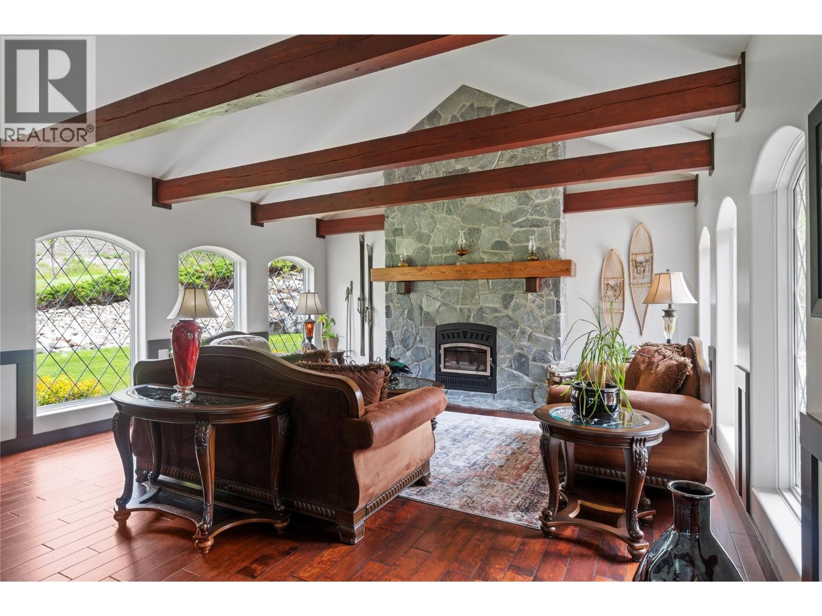 5121 Ivy Road, Eagle Bay, BC - Indoor Photo Showing Living Room With Fireplace