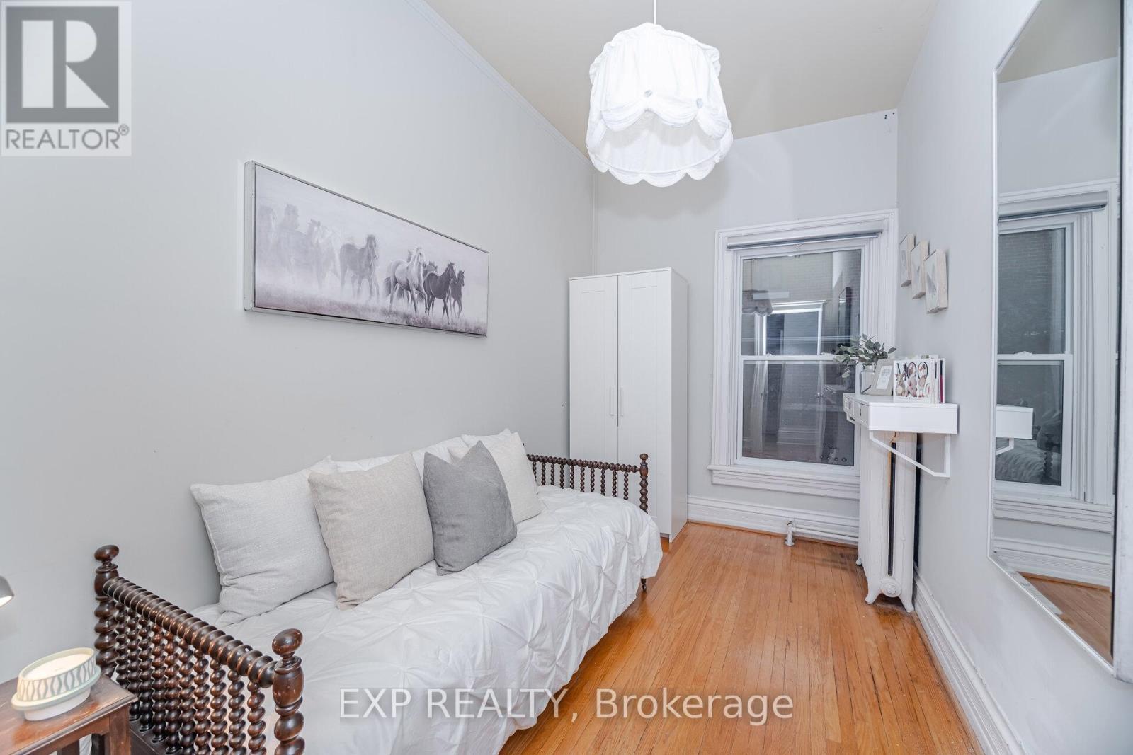 51 Chapel Street, Brampton, ON