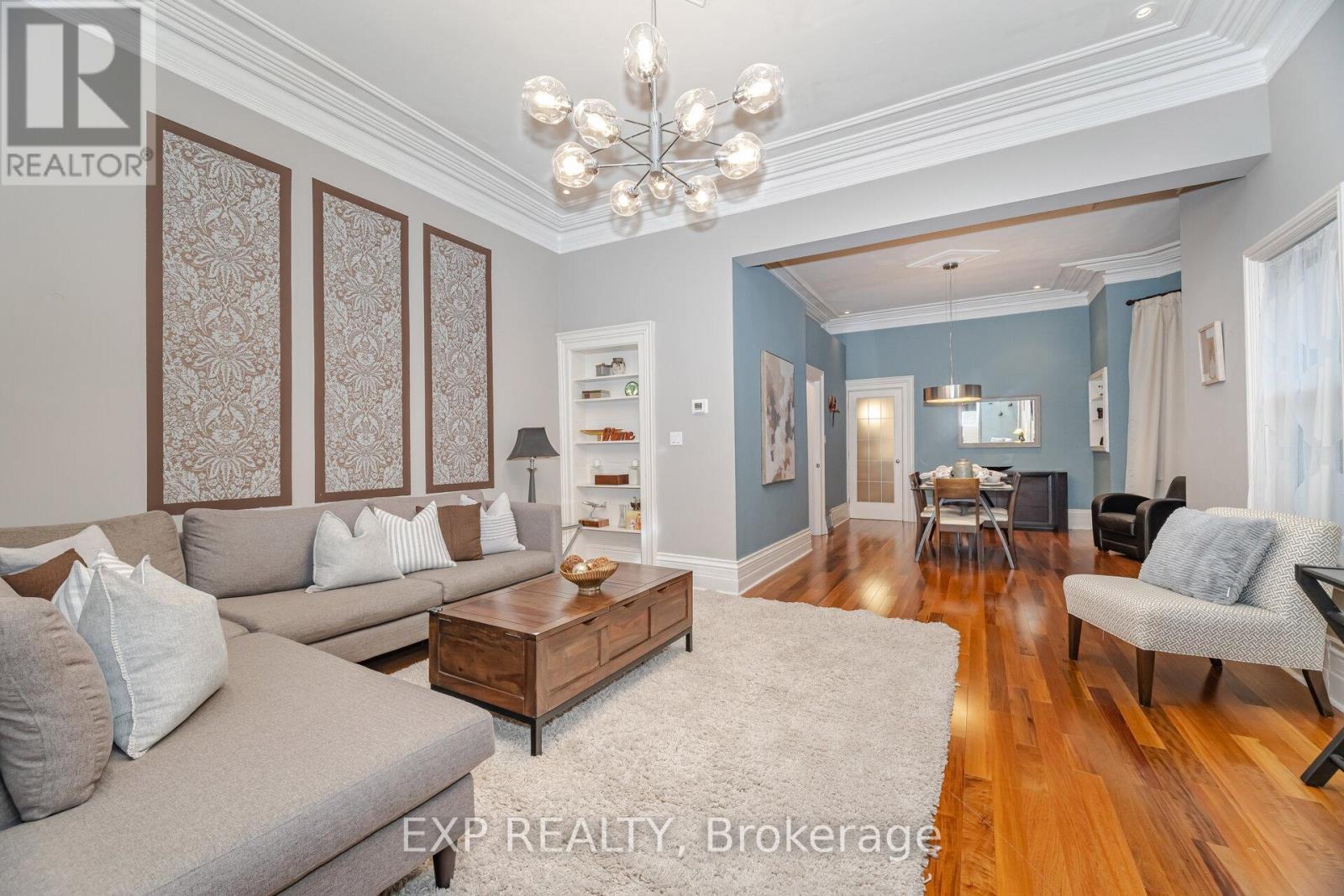 51 Chapel Street, Brampton, ON