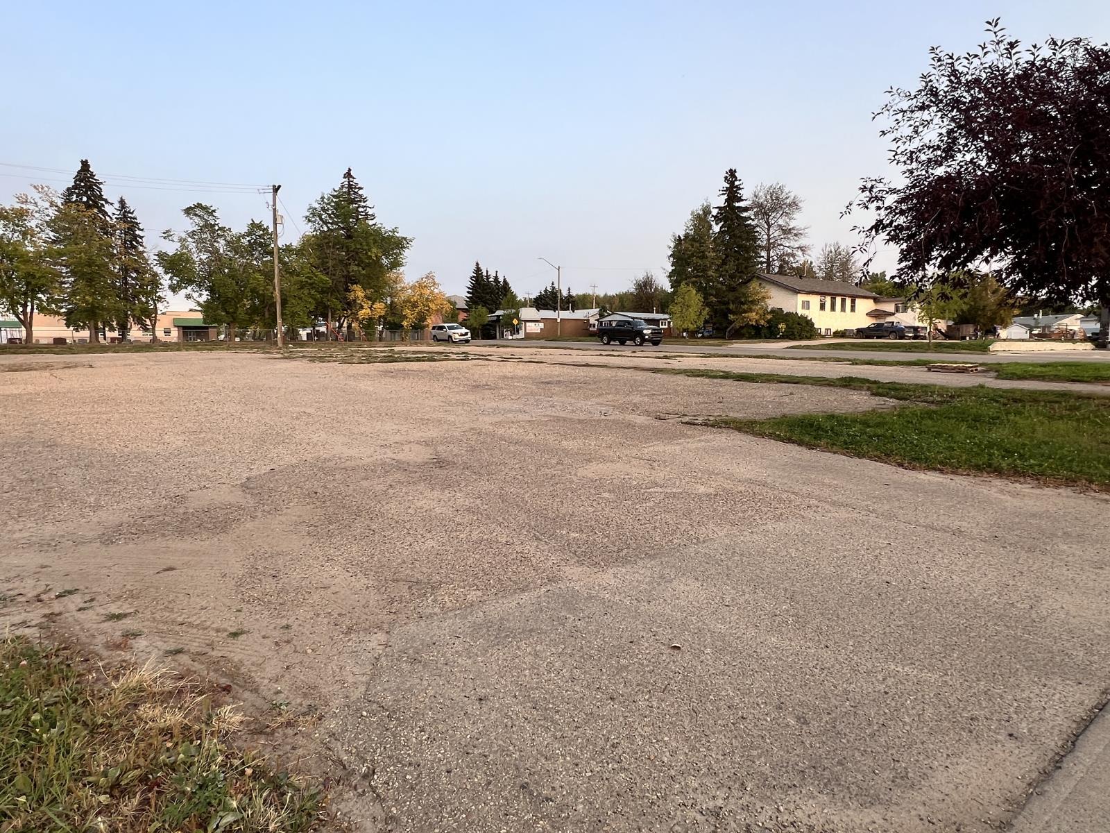 5216 53 St, Drayton Valley, AB