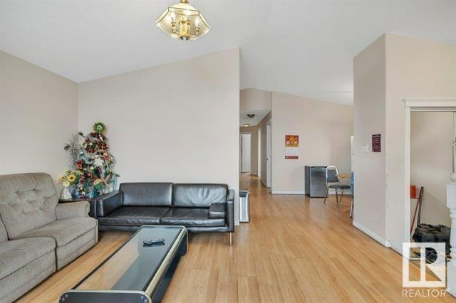 9518 106 Ave Nw, Edmonton, AB