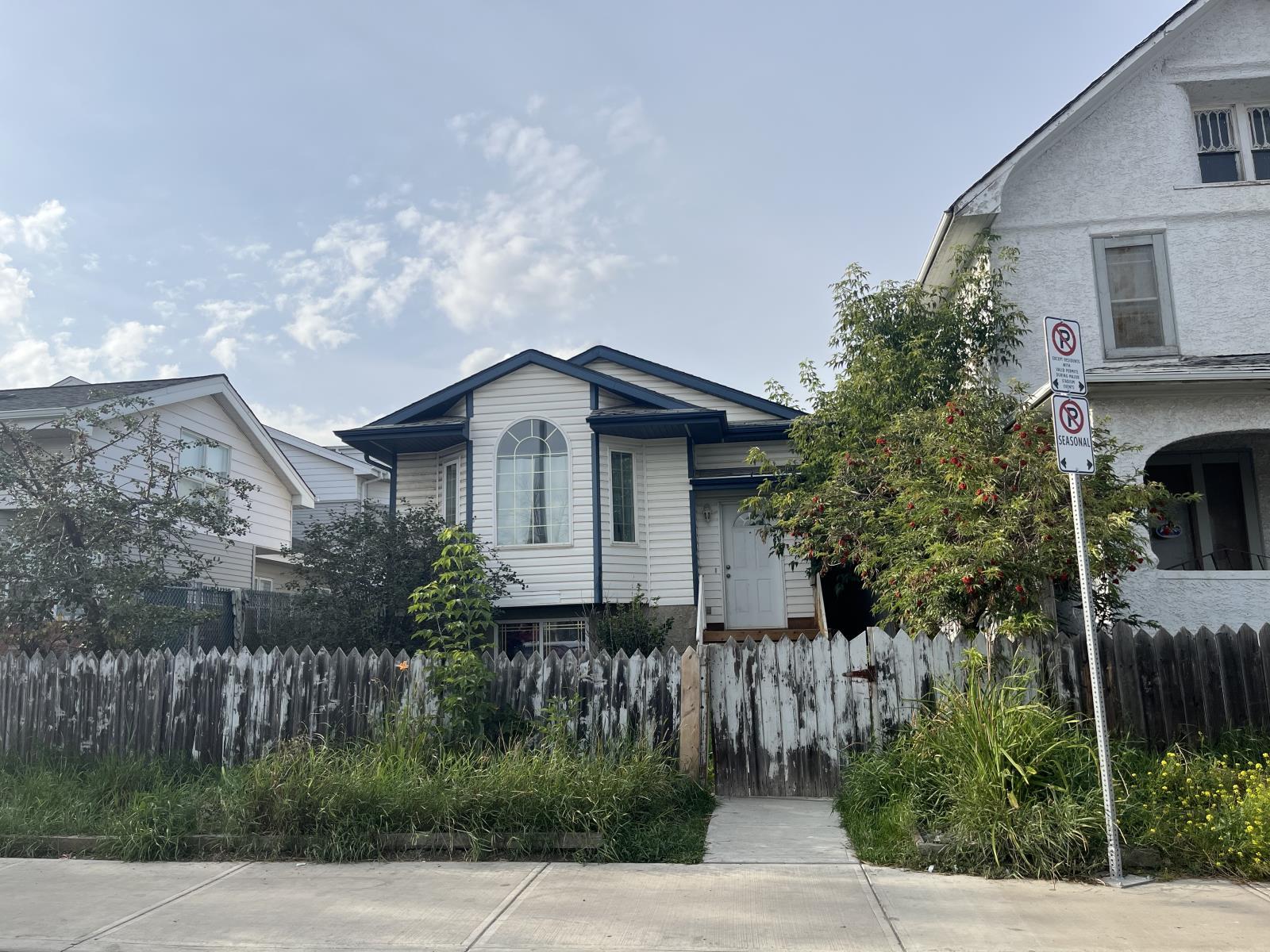 9518 106 Ave Nw, Edmonton, AB