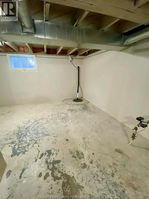 943 Lauzon Road, Windsor, ON - Indoor