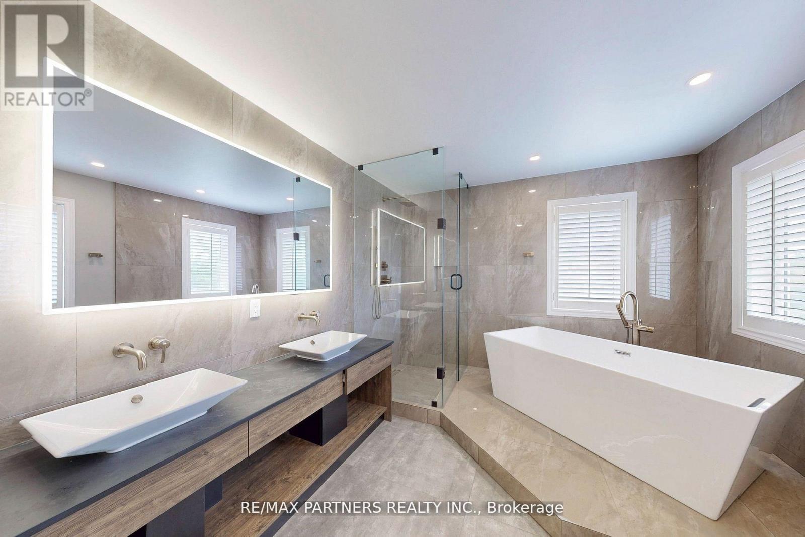 31 Eyer Drive, Markham, ON - Indoor Photo Showing Bathroom