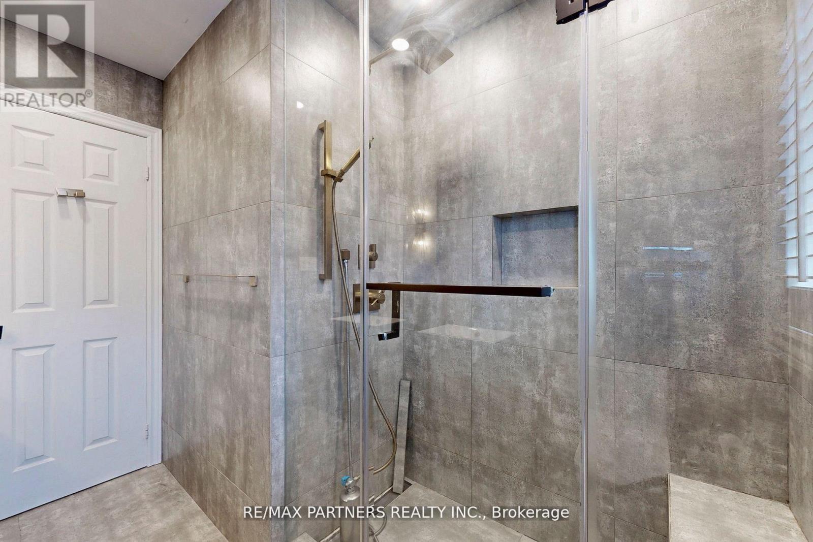 31 Eyer Drive, Markham, ON - Indoor Photo Showing Bathroom