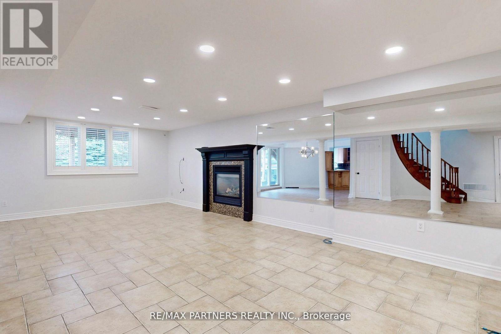 31 Eyer Drive, Markham, ON - Indoor Photo Showing Other Room