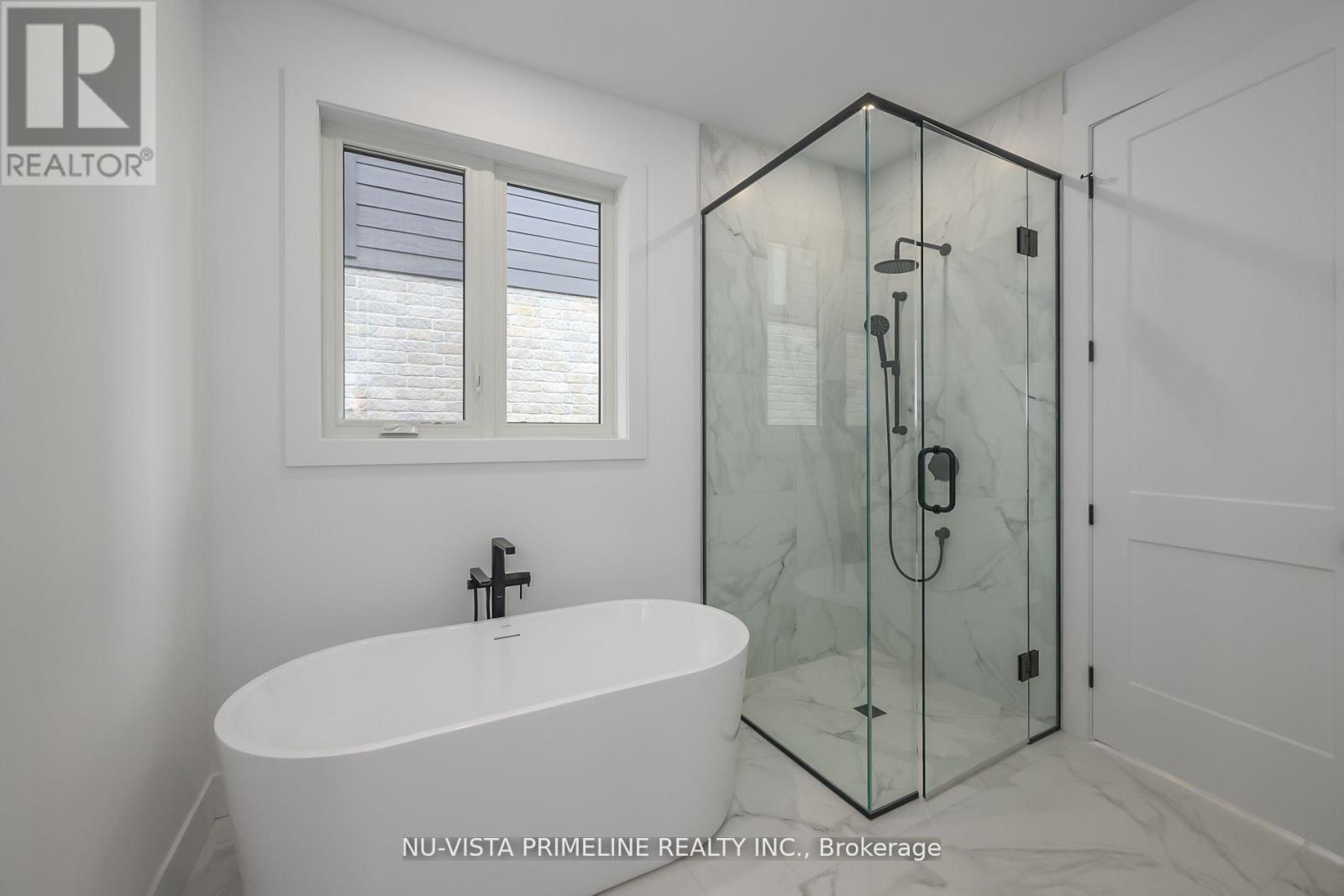 186 Timberwalk Trail, Middlesex Centre (Ilderton), ON - Indoor Photo Showing Bathroom