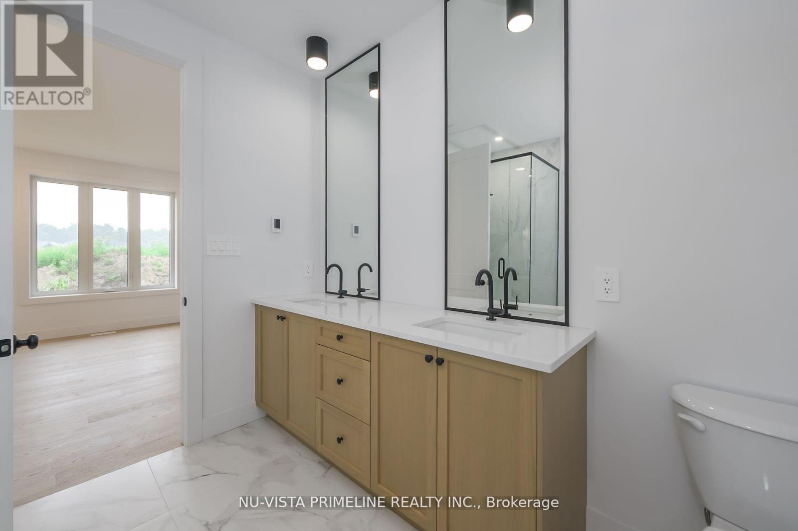 186 Timberwalk Trail, Middlesex Centre (Ilderton), ON - Indoor Photo Showing Bathroom