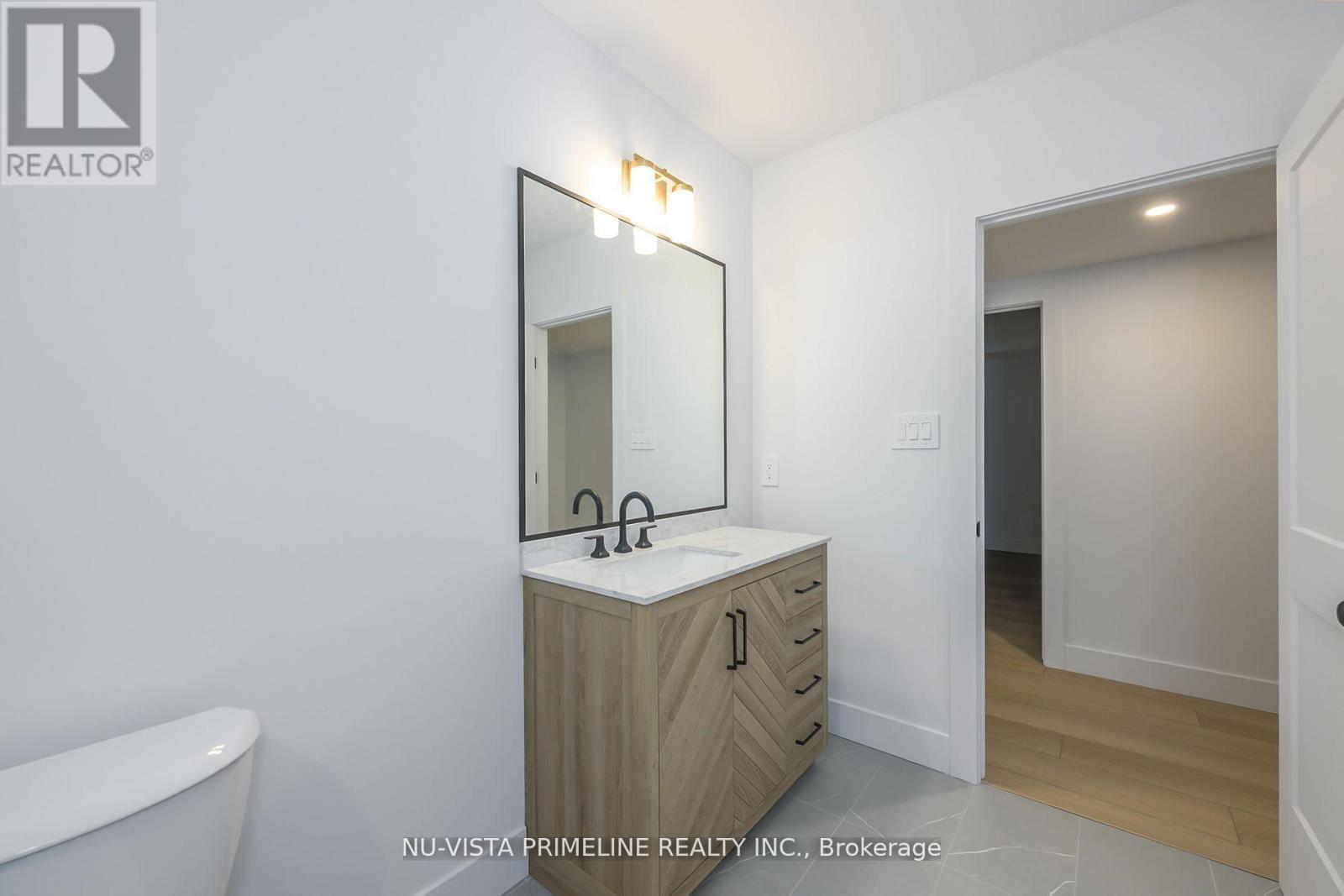 186 Timberwalk Trail, Middlesex Centre (Ilderton), ON - Indoor Photo Showing Bathroom