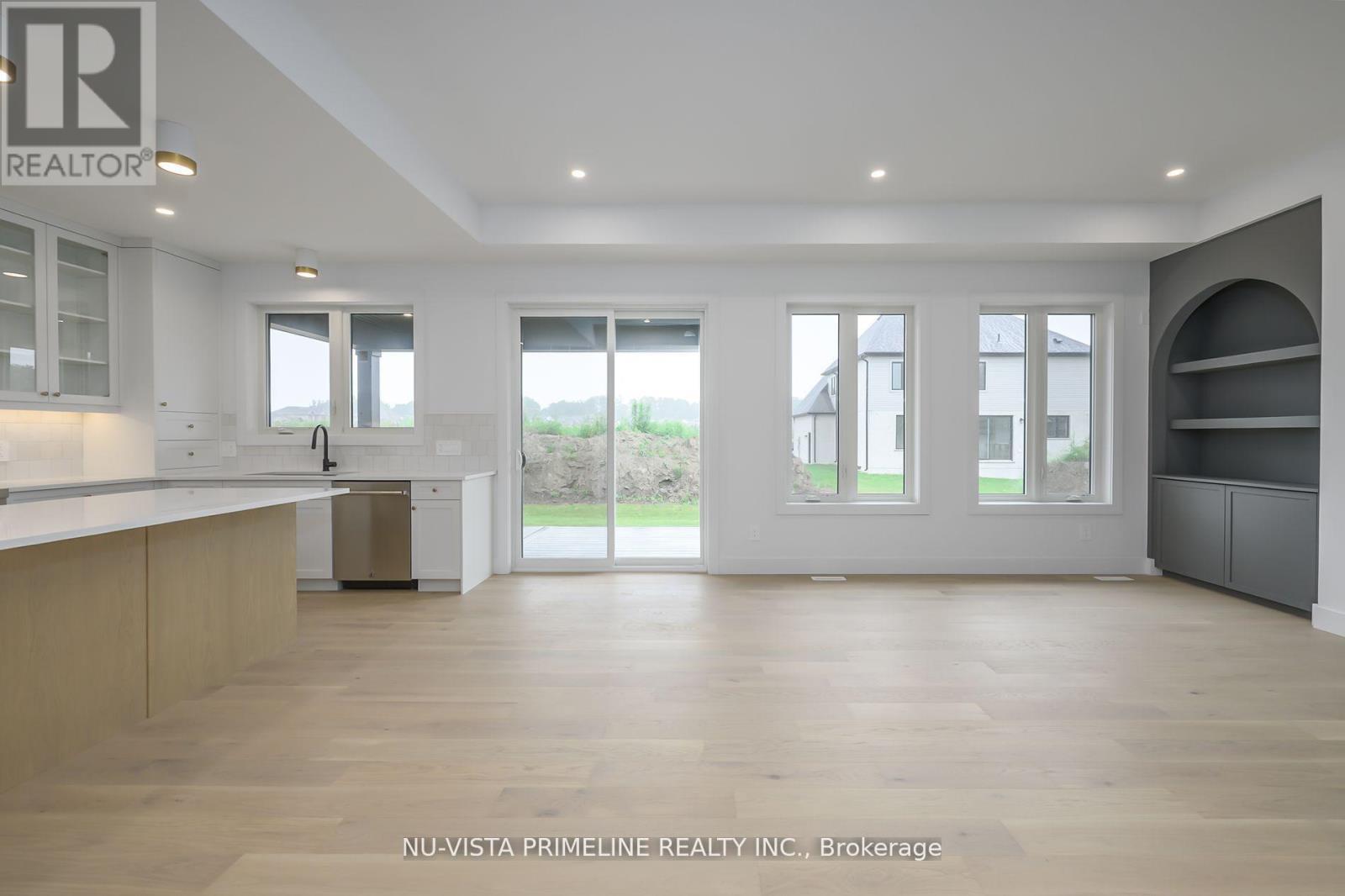 186 Timberwalk Trail, Middlesex Centre (Ilderton), ON - Indoor Photo Showing Kitchen