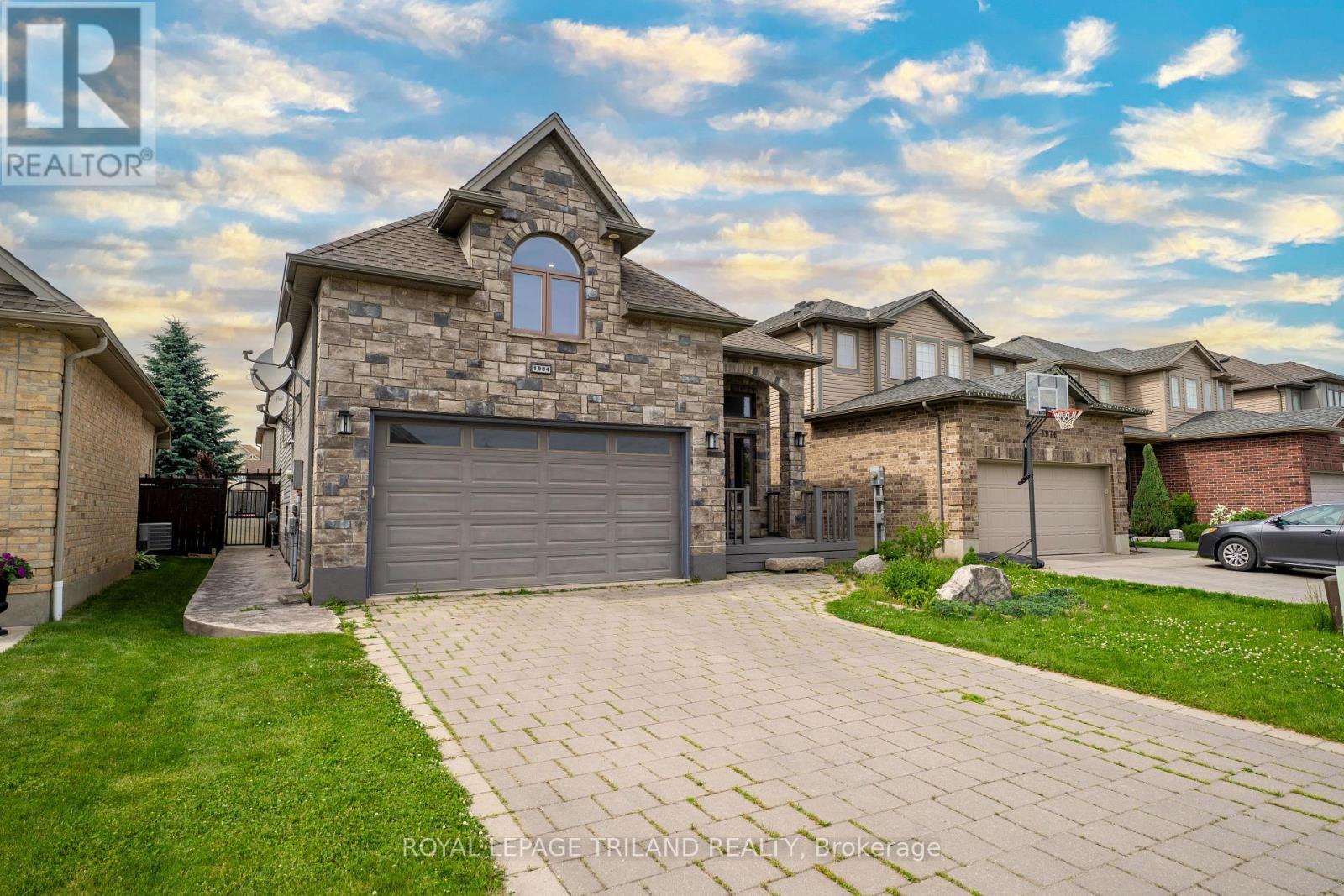 1984 Jubilee Drive, London North (North E), ON