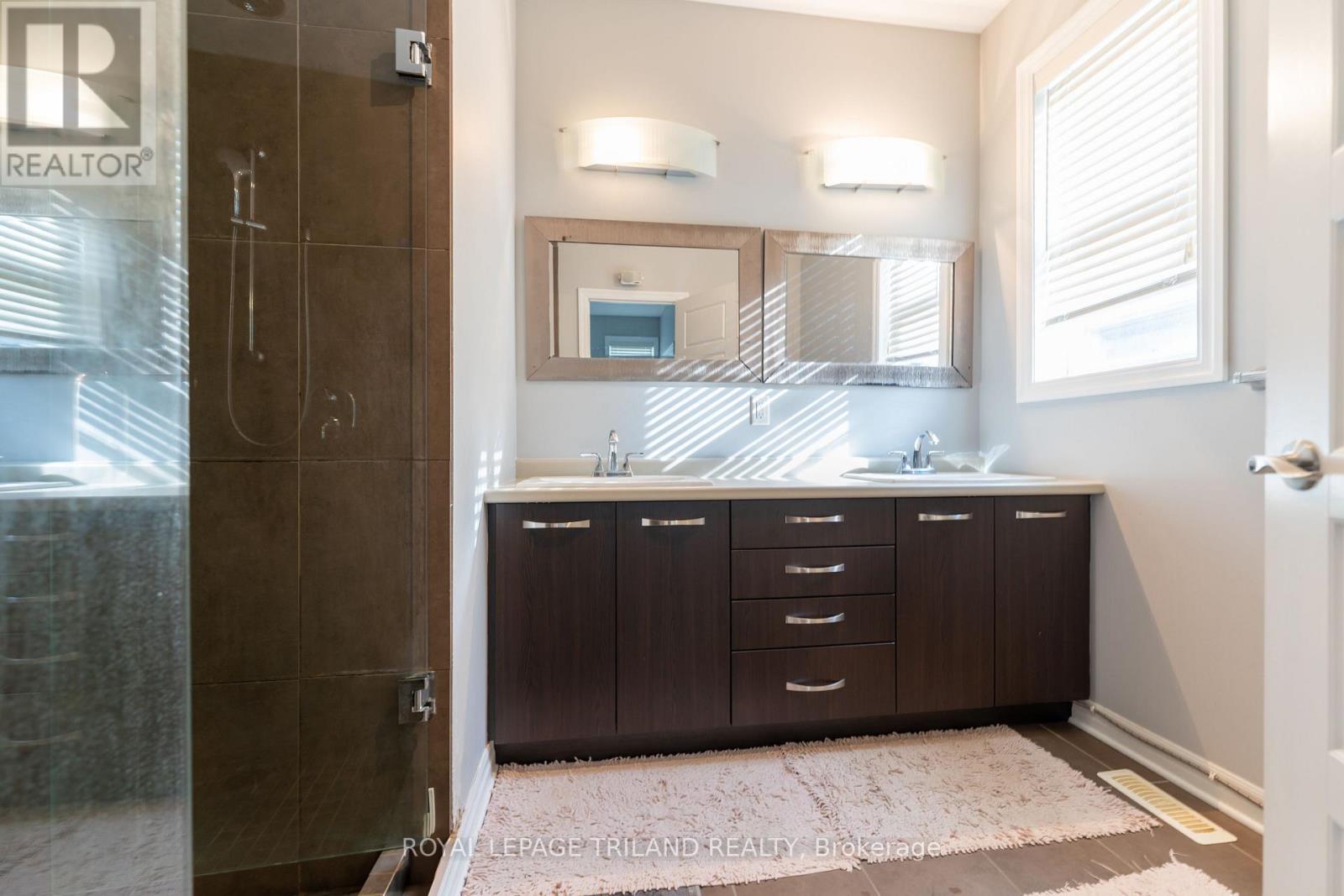 1984 Jubilee Drive, London North (North E), ON