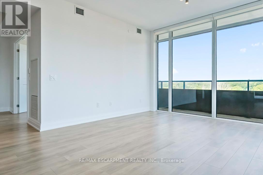 1012 - 21 Park Street E, Mississauga, ON