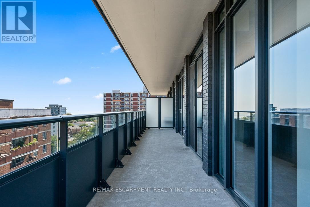 1012 - 21 Park Street E, Mississauga, ON