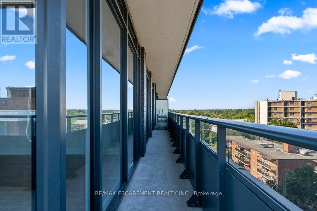 1012 - 21 Park Street E, Mississauga, ON