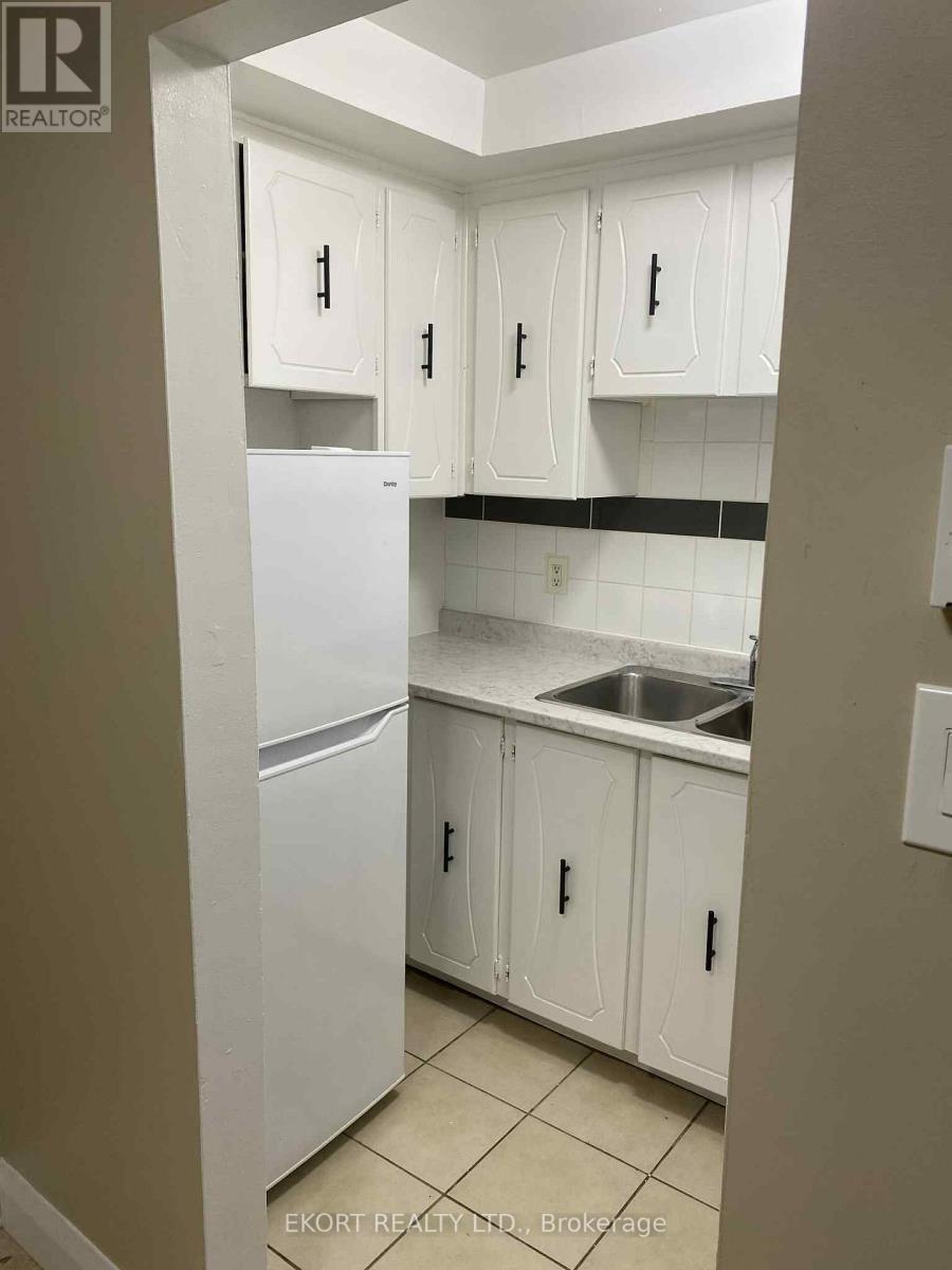 103 - 45 Cannifton Road, Belleville (Belleville Ward), ON