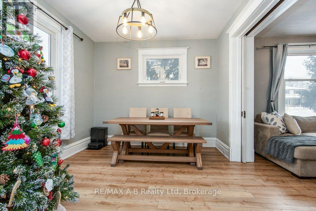 2 Loveys Street E, East Zorra-Tavistock (Hickson), ON - Indoor