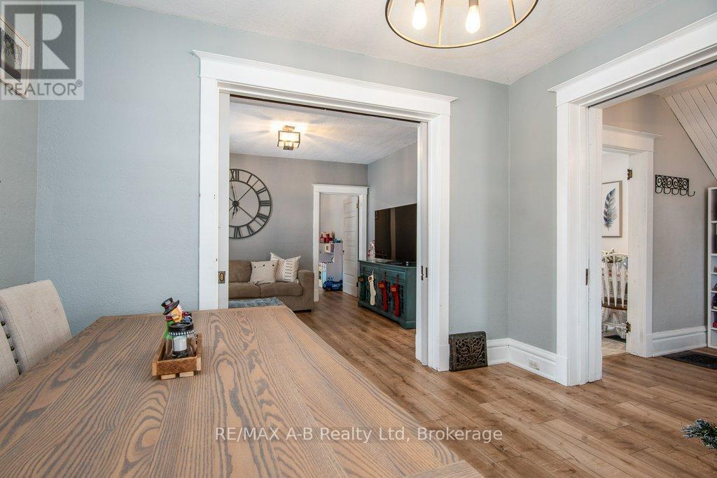 2 Loveys Street E, East Zorra-Tavistock (Hickson), ON - Indoor