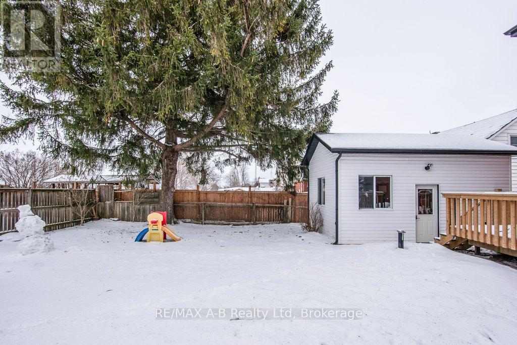 2 Loveys Street E, East Zorra-Tavistock (Hickson), ON - Outdoor