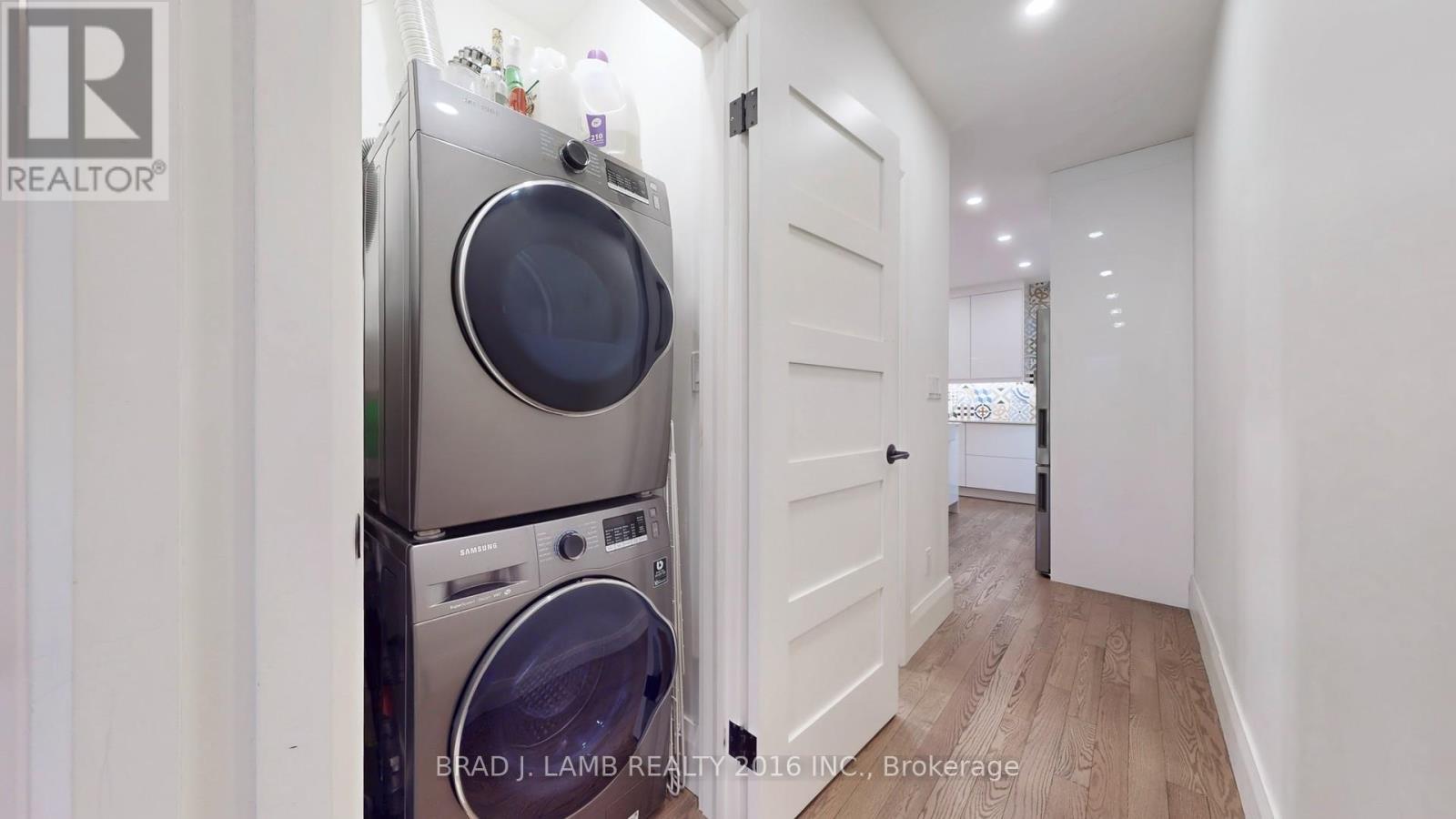 1558 A Davenport Road, Toronto, ON