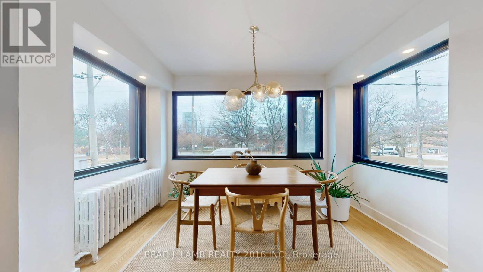 1558 A Davenport Road, Toronto, ON