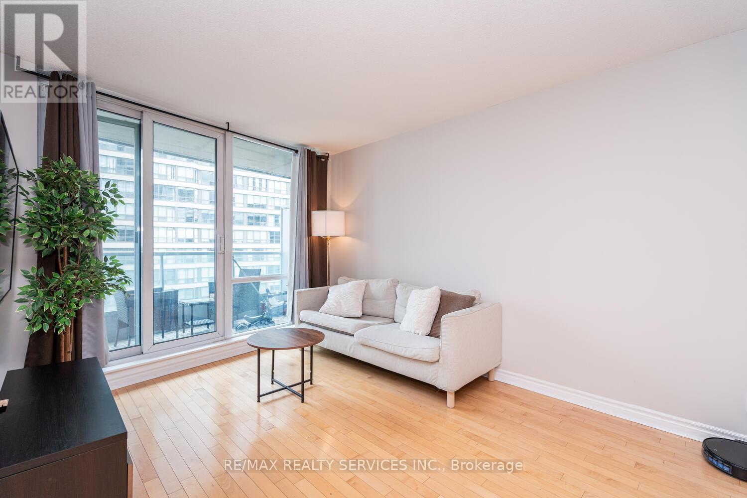 1403 - 33 Elm Drive, Mississauga, ON